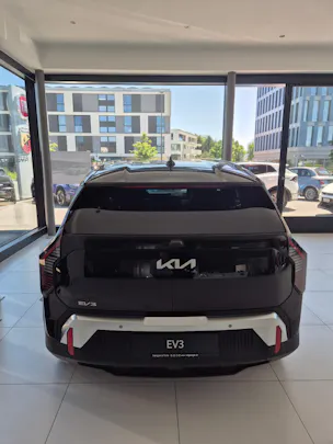 Kia EV3 81 kWh Earth