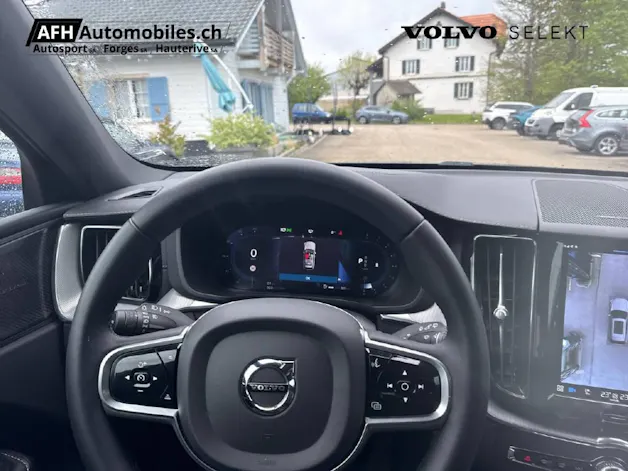Volvo XC60 2.0 B5 MH Ultimate Dark AWD