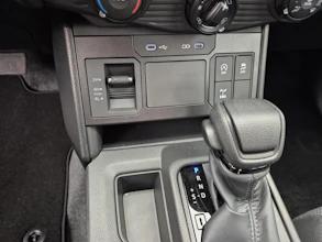 https://vehicle.imgix.net/3830489/5c881360-77cf-4b46-9f82-3dd8b3880c80.jpg
