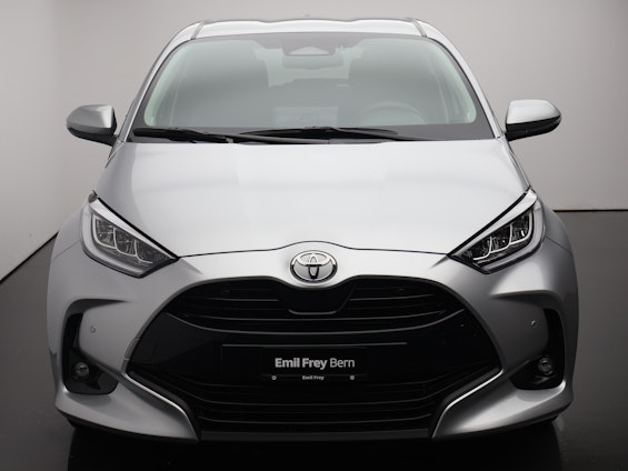 Vehicle image 11