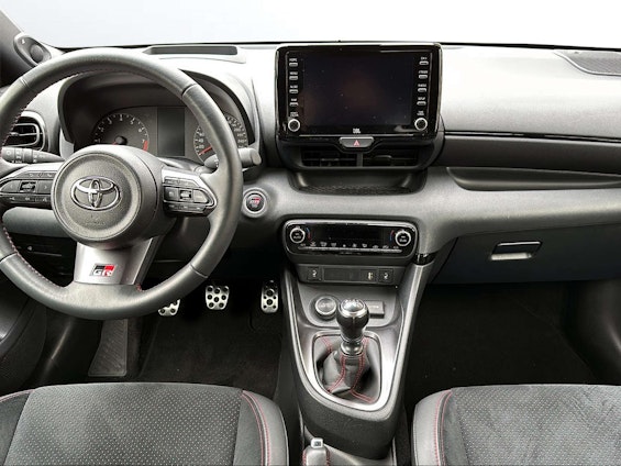 Vehicle image 7