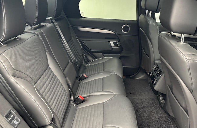 Vehicle image 13 Vehicle image 13