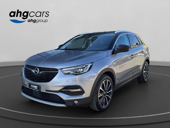 First vehicle image