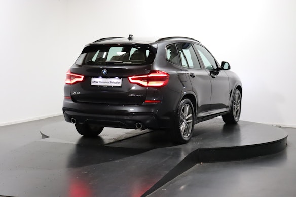 BMW X3 30e xDrive SAG 3