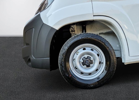 Vehicle image 12 Vehicle image 12