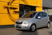 First vehicle image