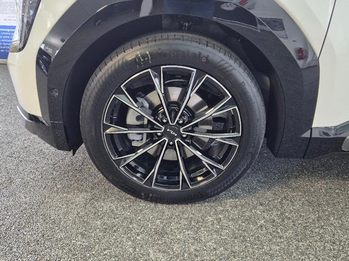 Vehicle image KIA EV9