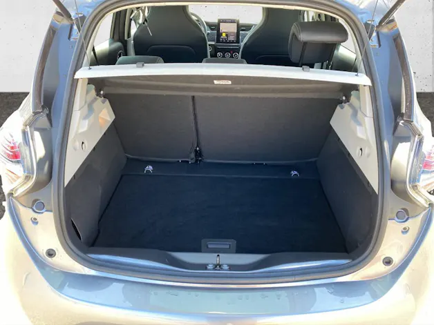 Renault Zoe E-Tech electric iconic R135