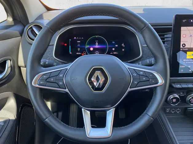 Renault Zoe E-Tech electric iconic R135