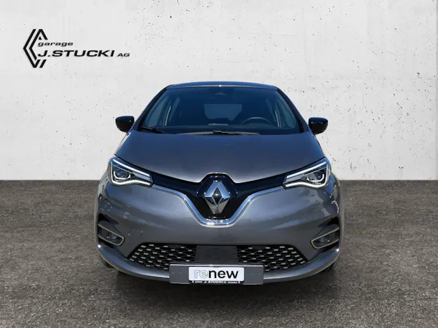 Renault Zoe E-Tech electric iconic R135
