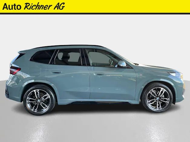 BMW X1 20d xDrive paddles