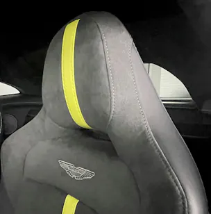 Aston Martin V8 Vantage Coupé 4.0 V8 Bi-Turbo F1