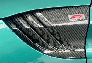 Vehicle image ASTON MARTIN V8 Vantage Coupé 4.0 V8 Bi-Turbo F1