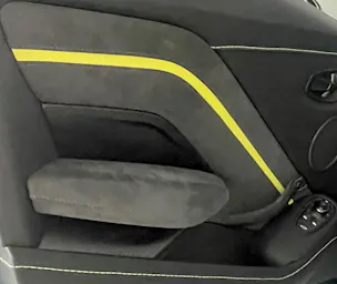 Aston Martin V8 Vantage Coupé 4.0 V8 Bi-Turbo F1