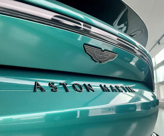 Aston Martin V8 Vantage Coupé 4.0 V8 Bi-Turbo F1