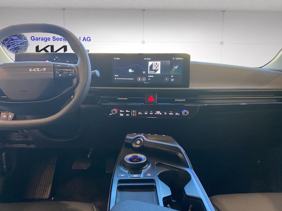 Vehicle image 11 Vehicle image 11