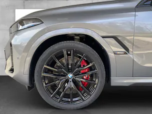 BMW X6 M60i