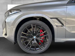 BMW X6 M60i