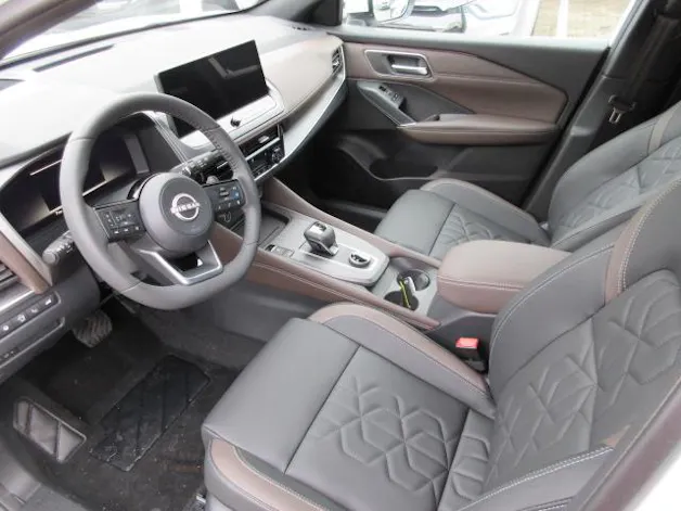 Nissan Qashqai 1.3 DIG-T 158 Tekna 4x4