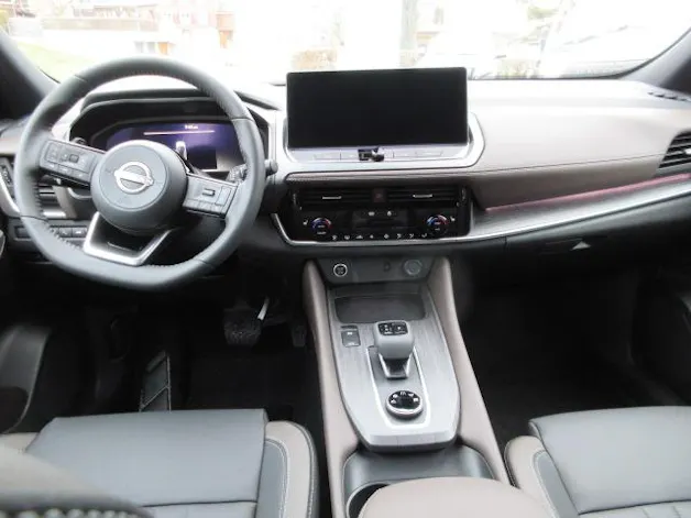 Nissan Qashqai 1.3 DIG-T 158 Tekna 4x4