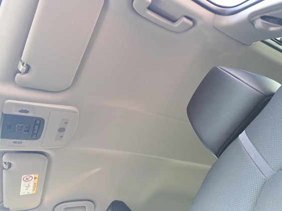 Vehicle image 19 Vehicle image 19