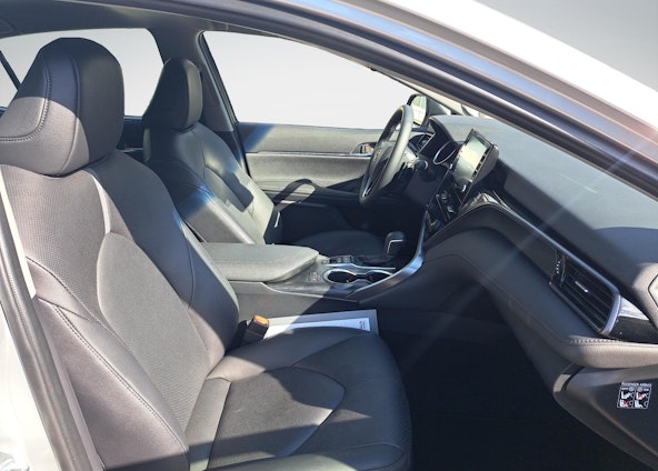 Vehicle image 15 Vehicle image 15