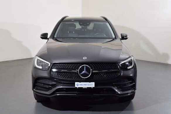 MERCEDES-BENZ GLC 300 e AMG Line 4m 2