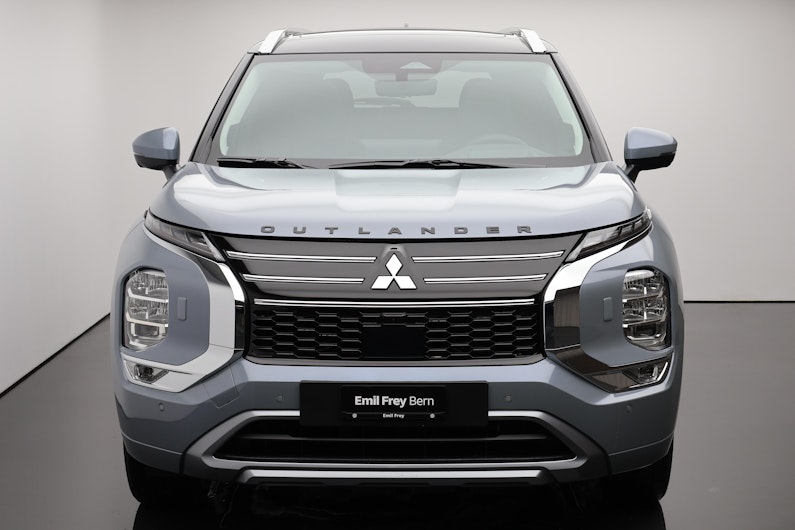 Vehicle image MITSUBISHI OUTLANDER