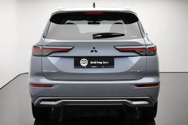 Mitsubishi Outlander 2.4 PHEV Instyle 4x4 ab 0.8% Leasing