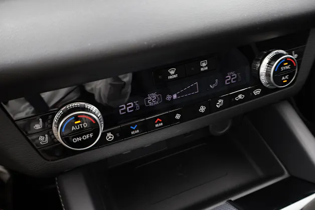 Mitsubishi Outlander 2.4 PHEV Instyle 4x4 ab 0.8% Leasing