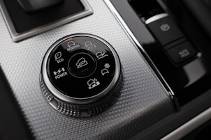 Vehicle image MITSUBISHI Outlander 2.4 PHEV Instyle 4x4 ab 0.8% Leasing