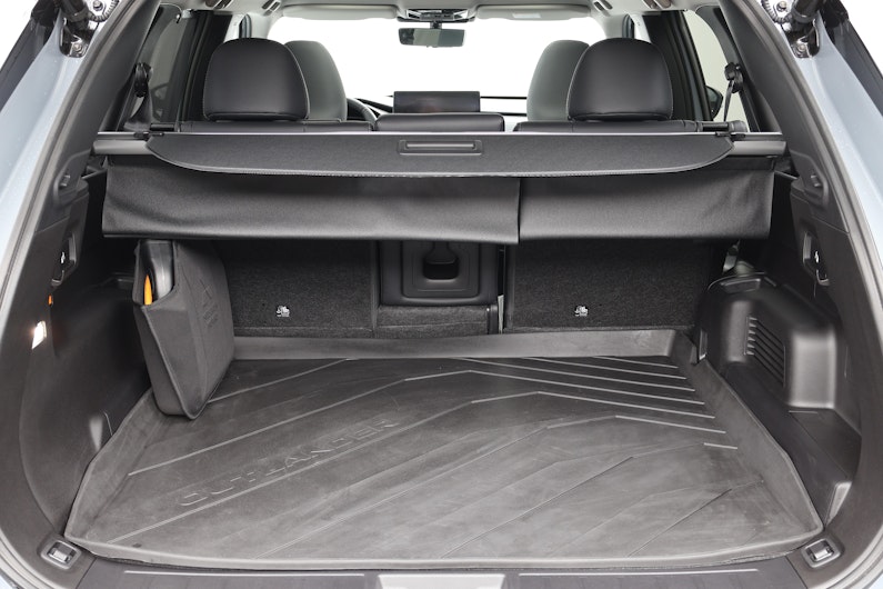 Vehicle image MITSUBISHI OUTLANDER