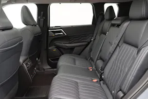 Mitsubishi Outlander 2.4 PHEV Instyle 4x4 ab 0.8% Leasing