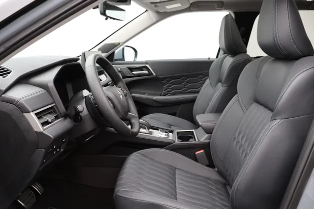 Mitsubishi Outlander 2.4 PHEV Instyle 4x4 ab 0.8% Leasing