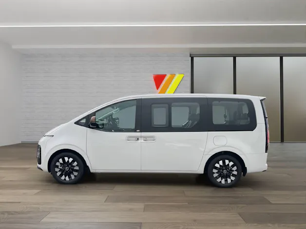 Hyundai Staria Premium 1.6 GDi HEV Vertex