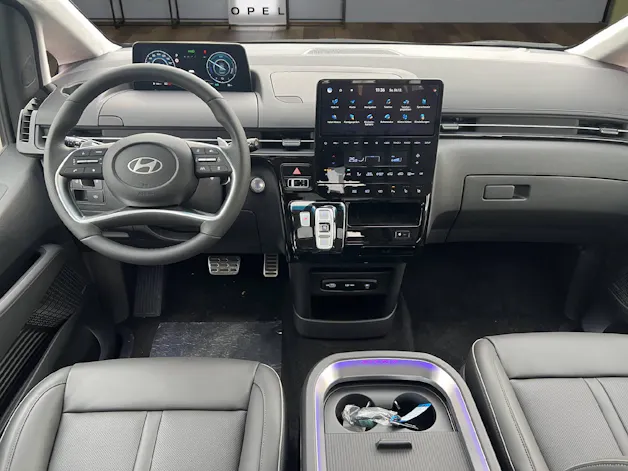 Hyundai Staria Premium 1.6 GDi HEV Vertex