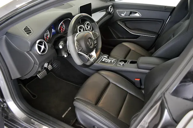 Mercedes-Benz CLA 45 AMG 4m Shooting Brake