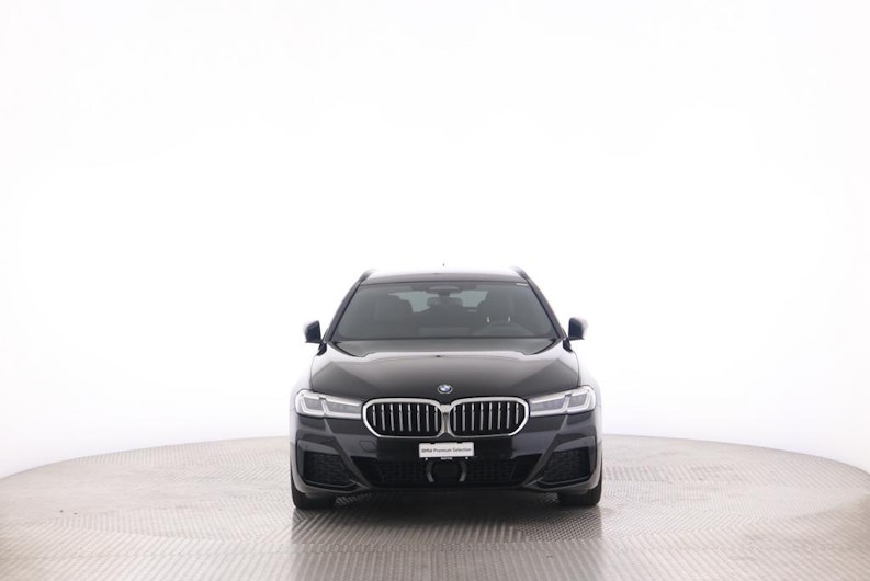 Vehicle image BMW 5 SERIES