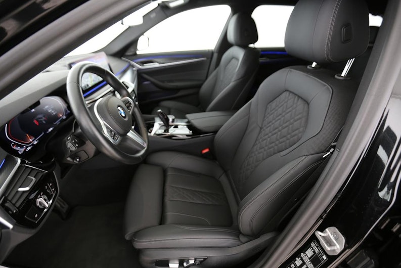 Vehicle image BMW 5 SERIES