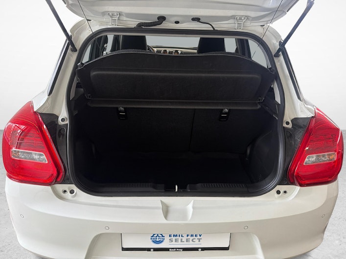 Vehicle image SUZUKI SWIFT