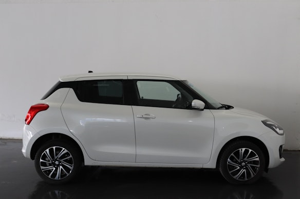 SUZUKI Swift 1.2 Compact Top Hybrid 4x4 3