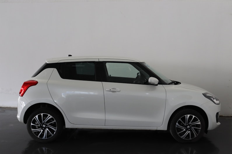 Vehicle image SUZUKI SWIFT