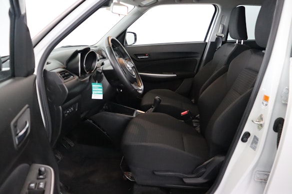 SUZUKI Swift 1.2 Compact Top Hybrid 4x4 2