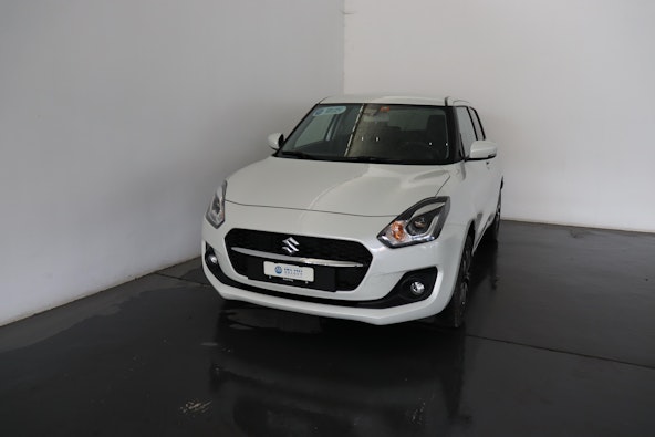 First vehicle image