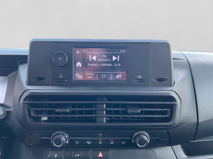 Vehicle image TOYOTA PROACE