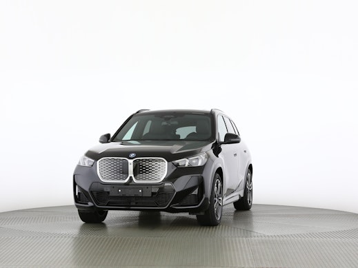 BMW iX1 30 xDrive 0