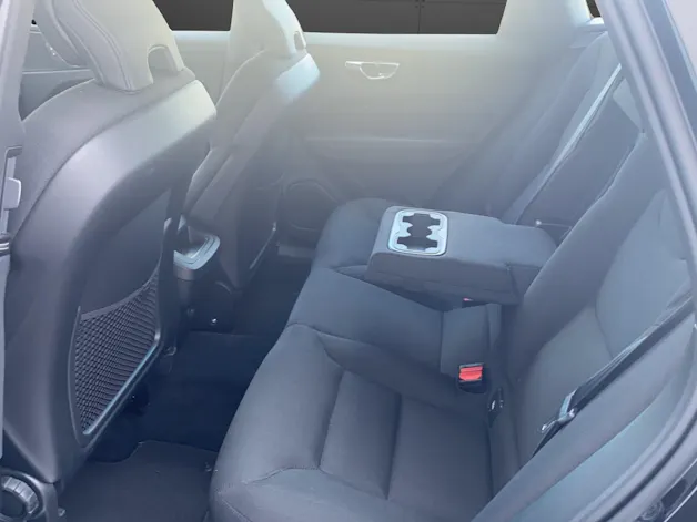 Volvo XC60 2.0 B5 MH Momentum AWD