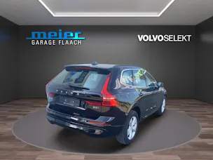 Volvo XC60 2.0 B5 MH Momentum AWD