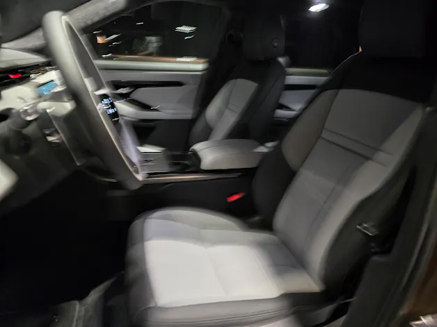 Land Rover Range Rover Evoque 1.5 T 270e Autobiography