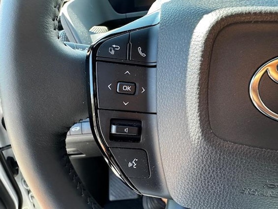 Vehicle image 14 Vehicle image 14